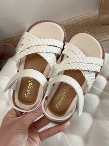 1 Pair Of Girls' Sandals, Fashionable Woven Flat Sandals, Summer Daily Casual, Comfortable, Versatile, Durable, Anti-Slip Flat, Toe-Exposing Adjustable Sandals - Beige - View 2