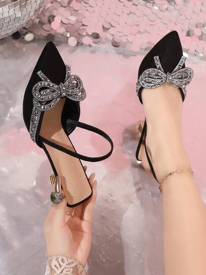 GlamourGrip Zapatillas de tacón elegantes para mujer con lazo brillante, tacones altos puntiagudos de punta estrecha y tacón grueso, zapatos cómodos de mujer tipo slingback con tira en el tobillo, tacones elegantes combinables con vestidos y ropa formal para fiestas, trabajo, citas, vacaciones, Halloween y Navidad