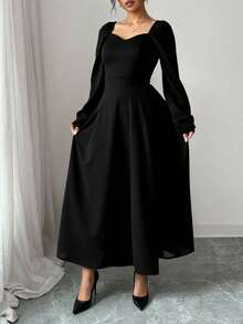 Long Sleeve Dress With Heart Collar Slit Detail - Black - View 2
