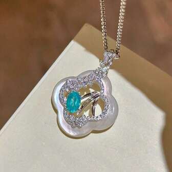 エレガントなラグジュアリー ホワイトゴールドメッキ四つ葉のクローバーペンダントネックレス、女性ファッション繊細なリーフジルコニアヴィンテージネックレス