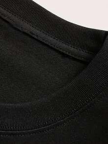 Camiseta negra con estampado digital para mujer 180 g/m² 100 % algodón Suave y transpirable Cuello redondo Imprescindible para el día a día y las fiestas temáticas Lavable a máquina Corte holgado y relajado La mejor opción para los outfits de fiesta en verano El modelo más vendido para mujer - Negro - Ver 5