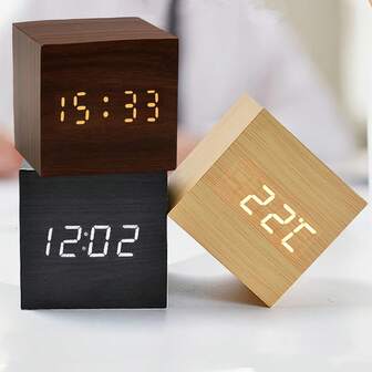 1pc Mini LED Display Alarm Clock, Square Desk Clock With Auto-Dimming Screen, 3 Alarm Settings, Powered, Adjustable Brightness, Suitable For Office, Bedroom, Study. Battery Not Included.