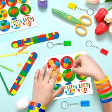 62pcs Building Block Birthday Party Favors,Building Blocks Party Favors Set- Building Block Favor Bags,Building Block Birthday Party Keychains Slap Bracelets Etc Building Block Themed Party Favors - Nhiều màu - Xem 5