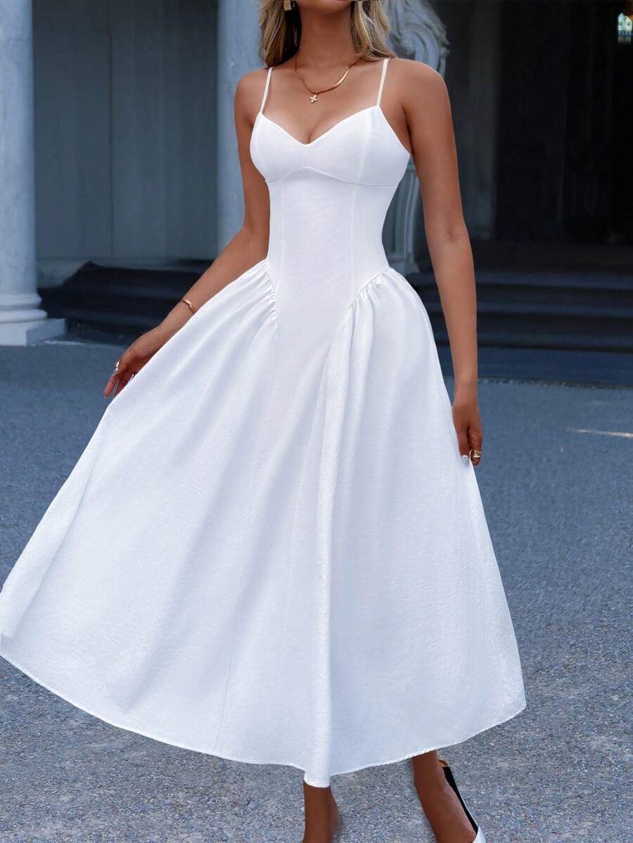 Unadoll 女士休闲性感低胸露背系带连衣裙，优雅设计，适合海滩度假、约会、日常穿着、生日、派对、情人节等场合，白色夏季款