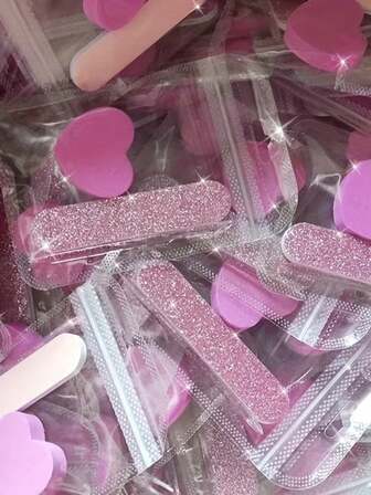 10 packs Set de soins pour les ongles roses - Lime à ongles rose pailleté, bâtonnet de cristal poli, séparateur de doigts et éponge en forme de cœur - Set de soins pour les ongles et les pieds sans parfum, parfait pour les fêtes de la Saint-Valentin, cadeaux de la Saint-Valentin, le meilleur choix pour offrir, fête de la Saint-Valentin, cadeaux de la Saint-Valentin