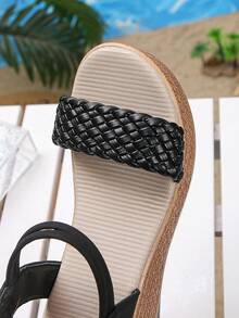 1 par de sandálias femininas casuais de verão com sola grossa, tamanho um número menor, sandálias leves e confortáveis de tecido para uso diário ao ar livre. - Preto - Ver 8