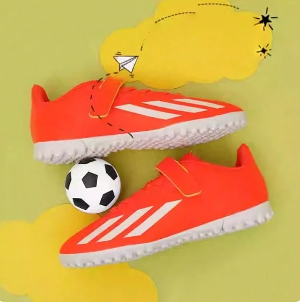 Adidas Zapatos de fútbol ligeros con  y tachuelas para niños, zapatos deportivos antideslizantes para niños pequeños y niños mayores, se recomienda pedir una talla talla grande grande - Naranja - Ver 1