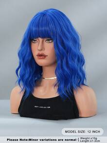 AKAKO 女士短款波浪深蓝色假发，12英寸卷曲波波头假发，带齐刘海，全机织柔软耐热合成纤维，色彩缤纷的动漫角色扮演假发，适合日常佩戴、节日、音乐节、角色扮演派对等场合，打造前卫的Y2K和哥特街头风格。 - 藍色 - 查看 4