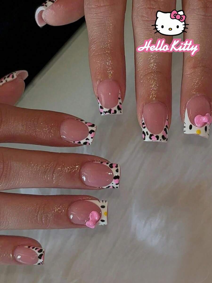 SANRIO 24片短方形3D豹纹和牛仔布美甲贴纸，饰有粉色蝴蝶结，少女风，完美适用于亚克力甲片，包含1瓶甲油胶和1把指甲锉，适合女性日常和派对使用。 - 彩色 - 查看 1