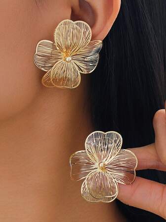 1 Pair Vintage Asymmetrical Floral & Leaf Geometric Textured Gold-Tone Earrings, Unique Gift For Women, Suitable For Nightclub