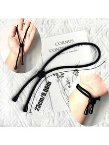 这款5条装的纽扣发圈采用可调节扣设计，可牢固固定浓密秀发，呵护发丝。采用弹力尼龙材质，经久耐用，黑色。非常适合扎马尾辫/发髻。实用舒适。尤其适合浓密/卷发，这些发圈采用可调节纽扣设计，佩戴牢固，不伤发。 - 彩色 - 查看 8