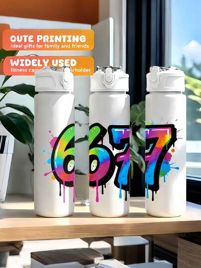 1 st 750 ml/25 oz stor kapacitet sportvattenflaska i plast, söt numerisk design, 67 hög kvalitet, med läckagesäkert fällbart lock, lätt och bärbar, lämplig för män och kvinnor, återanvändbar, perfekt för fitness, löpning, gym, utomhusaktiviteter - perfekt present till födelsedag, mors dag, jul, alla hjärtans dag, tillbaka till skolan