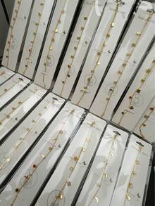 Bộ 6 chiếc - Vòng tay vàng thanh lịch dành cho nữ - Hình trái tim - Hình bướm - Đá quý, dây chuyền thép không gỉ mảnh mai. Phụ kiện tinh tế này hoàn hảo để đeo hàng ngày, dự tiệc và làm quà tặng. Đây là món trang sức cao cấp được chế tác tỉ mỉ. (Giao hàng ngẫu nhiên) - Nhiều màu - Xem 2