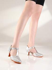女士亮银色拉丁舞鞋，亮片T字带双扣高跟鞋，适合交谊舞、拉丁舞、探戈等舞蹈 - 銀色 - 查看 4