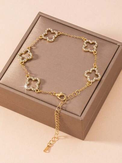 1pc Fashionable Lucky Hollow Rhinestone Clover Classic Versatile Perfect Gift