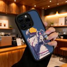 Funda de teléfono de moda, compatible con varios modelos de ,  y , funda de teléfono astronauta haciendo un corazón con las manos, diseño temático espacial compatible con modelos de ,  y , protector de teléfono, funda de pareja, regalo para amantes, presente de vacaciones, este es un regalo popular para amigos o socios, adecuado para ocasiones de negocios. Duradera, resistente a las manchas y a las huellas dactilares, esta nueva funda para teléfono de hombres y mujeres es un gran regalo. - Café integral - Ver 6