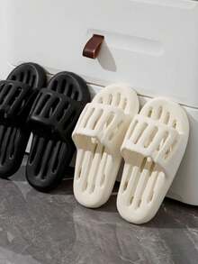 1双轻便EVA拖鞋，厚底防滑，室内浴室淋浴软底家居凉鞋浴室拖鞋，防水浴室拖鞋，适合浴室、居家休闲和客厅穿着