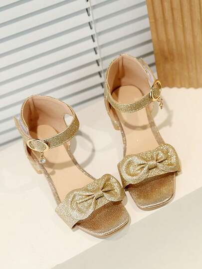 1双儿童低跟凉鞋/蝴蝶结装饰童鞋/橡胶防滑鞋底儿童凉鞋/适合时尚儿童平底鞋