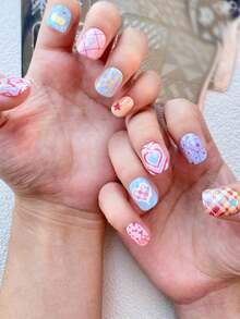 Bộ khuôn dập móng nghệ thuật, thiết kế chuyển hình nhanh bao gồm hình trái tim, ngôi sao năm cánh, họa tiết hình học, đường kẻ, lá cây, bướm, đa năng để tự làm móng nghệ thuật. - Bạc - Xem 4