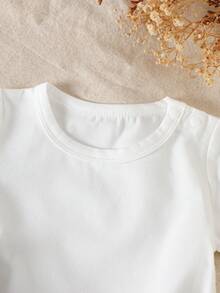 Setelan 2pcs Bayi/Balita Motif Beruang Kartun Bordir Celana Pendek Bergaris dengan Tali Bahu dan Kaos Lengan Pendek, Musim Panas - Unta - View 6