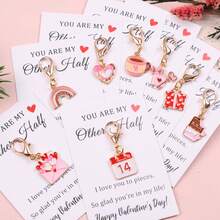 12件套独特魅力情人节礼盒套装，时尚男女通用包包配件，情人节元素钥匙扣，浪漫情人节贺卡，口袋小饰品，口袋拥抱卡，卡片——“你是我的另一半”。情人节纪念礼物和派对装饰礼品。情人节快乐礼盒套装，送给丈夫、妻子、男友、女友和爱人的礼物，表达你的爱意。 - 彩色 - 查看 7