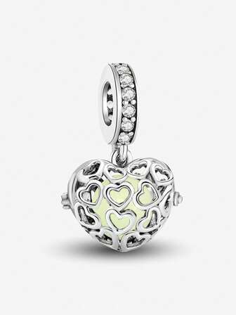 1 pieza Decoración con cuentas de niña de dibujos animados con corazón de moda, adecuada para pulseras/brazaletes de mujer, se puede usar para hacer joyas DIY y combinar con atuendos diarios, un accesorio ideal para niñas