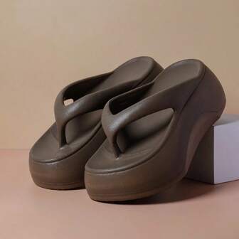 Sandalias de mujer con plataforma de 7 cm, nuevas sandalias de verano de moda versátiles y cómodas con suela blanda, suela gruesa antideslizante para la playa, sandalias de dedo sencillas y frescas con suela blanda y antideslizantes para el baño