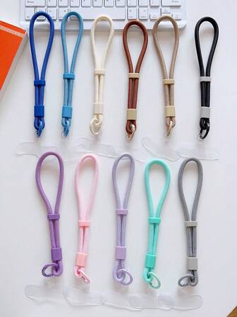 Alla hjärtans dag 2026, 1 mobiltelefonremmen, med en robust och hållbar justerbar horisontell flätad kedja, minimalistisk och universell telefonremmen i ny stil. Ett mångsidigt bärtillbehör med anti-förlust, högklassigt stöldskydd.