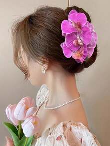 1个兰花发夹，3种颜色可选（腮红粉、紫色、深红色） - 采用层叠逼真的花瓣和黑色弹簧夹，适合打造海滩造型或作为优雅的日常发饰。 - 彩色 - 查看 4