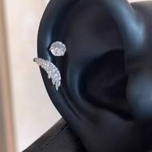 1 Piece Of Exquisite Angel Wing Ear Bone Stud Titanium Steel Versatile Niche Angel Wings Wrapped Sparkling Diamond Earrings - 天使之翼[右單隻] - 查看 4