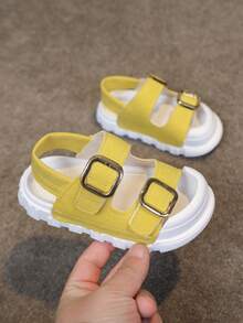 1双幼儿女童简约休闲魔术贴凉鞋，露趾平底凉鞋 - 黃色 - 查看 6
