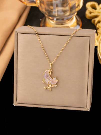 1件月亮蝴蝶吊坠项链，独特设计创意小众时尚配饰，适合日常通勤佩戴（OPP袋包装）