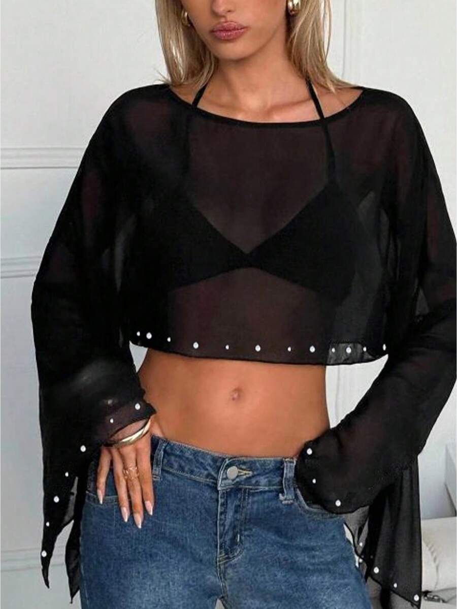 Top corto de gasa negra para mujer, blusa de malla con mangas acampanadas tachonadas, torera ligera de verano para club, elegante cobertura transparente para fiesta - Negro - Ver 1
