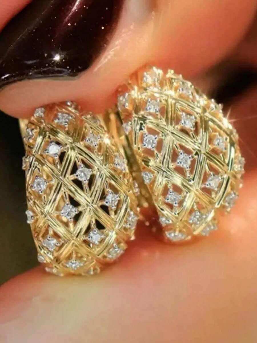 一对优雅的立方氧化锆耳环,适合女性佩戴,适用于婚礼、订婚、周年纪念、派对、情人节和其他场合。 - 金黃色 - 查看 1