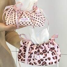 Caja de pañuelos con cordón estilo INS en color rosa con lunares/estampado de leopardo y diseño de lazo, adecuada para coche/baño/dormitorio/sala de estar, caja de almacenamiento de pañuelos de papel suave, esencial del hogar minimalista y de moda - Multicolor - Ver 3