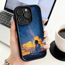 Funda de teléfono de moda, compatible con varios modelos de ,  y , funda de teléfono con diseño de astronauta sentado en un planeta con un cielo al atardecer para modelos de ,  y , protector de teléfono, funda de pareja, regalo para novio o novia, presente de vacaciones, este es un regalo popular para amigos o socios, adecuado para ocasiones de negocios. Duradera, resistente a las manchas y a las huellas dactilares, esta nueva funda para teléfono de hombres y mujeres es un gran regalo. - Negro - Ver 2