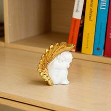 Statues - White - View 2