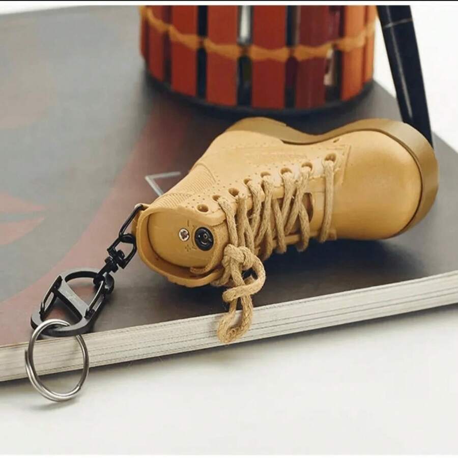 1.⁠ ⁠ Encendedor en forma de BOTA | Llavero 2 en 1 con Destapador | Original y Práctico 	2.	 Encendedor Bota Llavero | Prende y Destapa | Ideal para Regalo 	3.	 Llavero Encendedor en Forma de Bota con Destapador | Compacto y Útil 	4.	 Encendedor Tipo Bota | Llavero Multifuncional con Destapador 	5.	 Encendedor Creativo en Forma de Bota | Llavero + Destapador Todo en Uno 	6.	 Encendedor Bota Portátil | Llavero Práctico con Destapador Incluido - Mostaza Amarilla - Ver 1