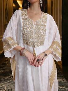 女士优雅长袖连衣裙，心形领口，白色领口饰以花朵，金色滚边，适合春秋季穿着，阿拉伯风格度假风。 - 白色 - 查看 8