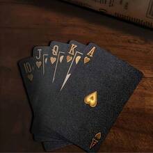 Cartas de juego impermeables negras con diseño de picas doradas - Cartas de póker de plástico duradero en estuche protector, ideales para fiestas, Halloween y noches de póker - Multicolor - Ver 4
