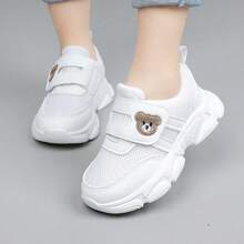 1双婴儿休闲运动鞋，网面透气舒适魔术贴女童户外跑步鞋