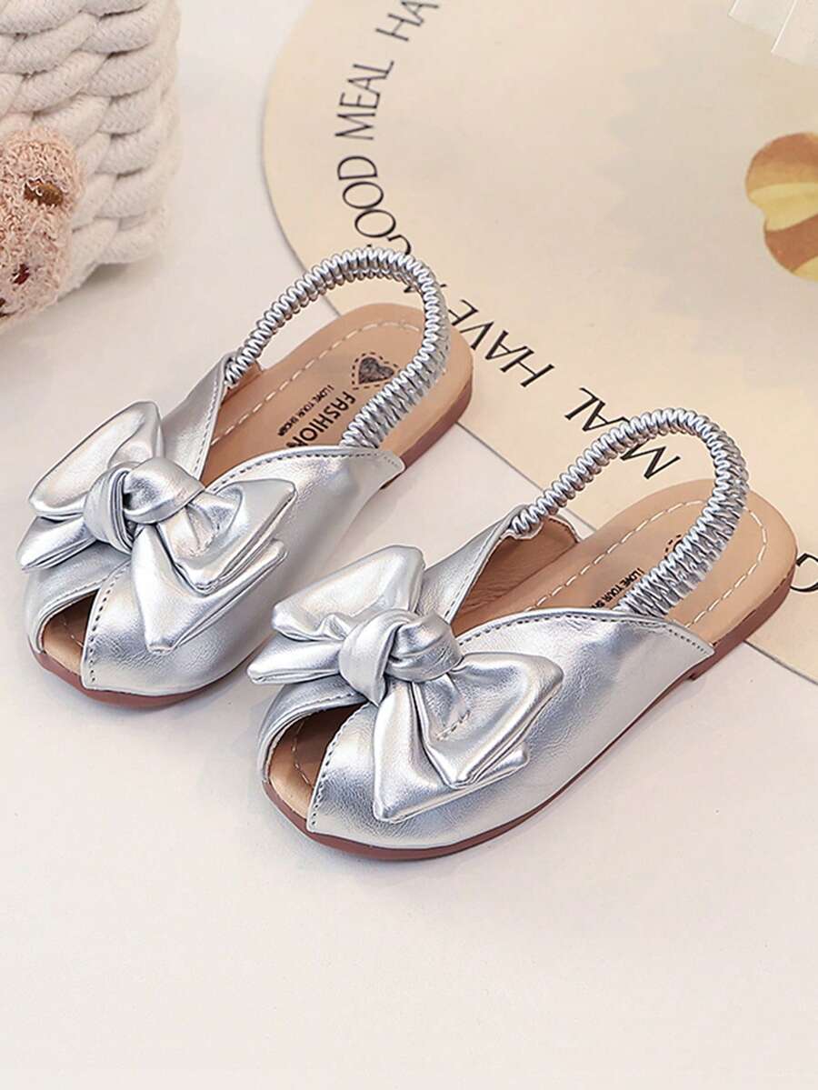1 Pair Girls' Fashion Flat Sandals, Casual Indoor/Outdoor Shoes, Princess Style With Bow Decor, Versatile For Party & Daily Wear - Silver - View 1