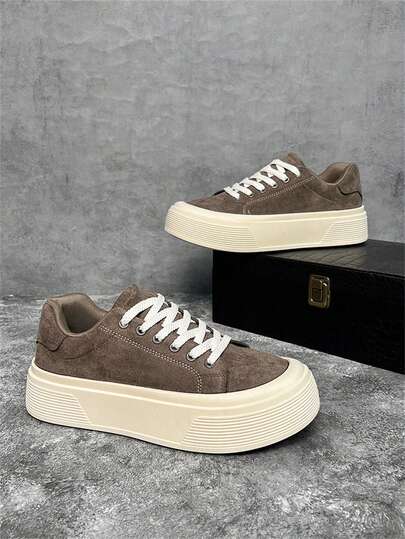 时尚新款男鞋，减震、弹力、百搭、耐磨、软底、防滑、防臭，适合工作、旅行、休闲穿着，户外系带鞋，防滑、轻便舒适，适合户外露营和娱乐。男女通用休闲鞋，情侣休闲鞋