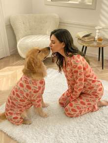 Valentine's Day Matching Family Pajamas, Valentine's Day Matching Family Sleepwear, Valentine's Day Matching Family Loungewear, Valentine's Day Dog Gifts, Matching Family Outfits, Matching Family Sleepwear, Small/Medium/Large Dog Sleepwear, Human Sleepwear, Super Soft Stretchy Fabric, All-Over Lip & Letter Print Pattern, Dog Sleepwear 1pc (S-6XL) Or Owner Sleepwear Set (S-L) - Multicolor - View 5