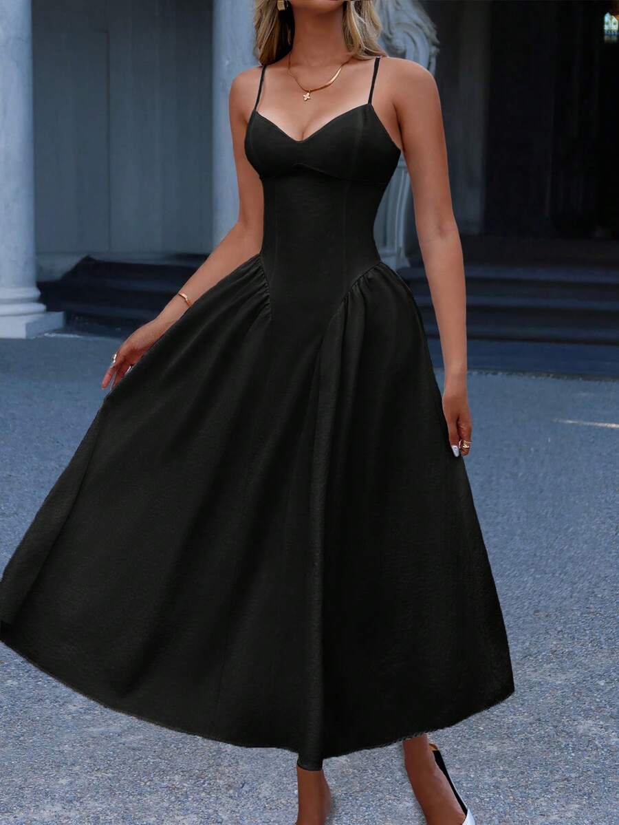 Unadoll 女士休闲性感低胸露背系带连衣裙，优雅设计，适合海滩度假、约会、日常穿着、生日、派对、情人节等场合，黑色夏季款