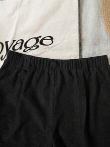 少女纯色常规版型休闲短裤，春夏儿童服装，适合日常穿着。(JH25054) - 黑色 - 查看 4