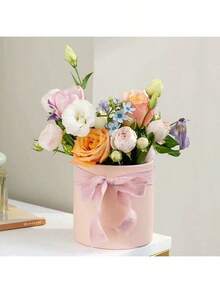 1 hộp đựng hoa tròn có nắp, hộp hình xô ôm để cắm hoa, hộp quà xếp chồng, thích hợp làm quà tặng bó hoa ngày của mẹ, hộp quà bất ngờ thể hiện tình yêu, hộp trang trí bó hoa hồng tròn cho tiệc cưới, trang trí bàn tiệc, tự làm, thích hợp cho hoa cẩm chướng, hoa tulip và hoa hồng, quà tặng tự làm ngày Valentine, Chúc mừng ngày Valentine, Ngày tỏ tình, Ngày Galentine. - Nhiều màu - Xem 10