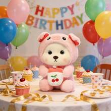 这款9.84英寸的可爱变形泰迪熊是任何场合的完美礼物。它身穿粉色熊猫装，耳朵周围饰有红色滚边，背部还有一个樱花图案的小袋子。用途广泛，可作为生日/节日礼物、卧室/书桌装饰、旅行伴侣，甚至可以用于抓娃娃机游戏；便携时尚，适合所有年龄段。 - 彩色 - 查看 2