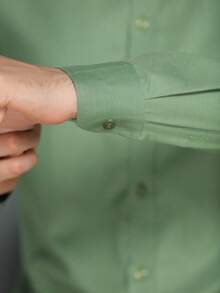 Men's Slim Fit Long-Sleeved Dress Shirt - Green - View 7