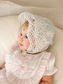 1顶新生女婴蕾丝帽檐帽，刺绣宫廷风蕾丝胎儿帽，春夏0-3个月渔夫帽，公主胎儿帽
